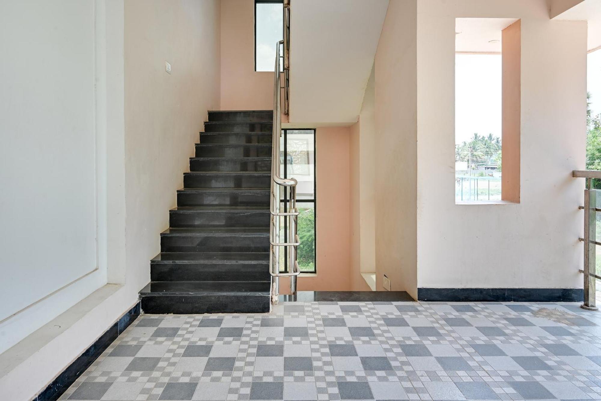 Hotel O Sharin Service Apartments Suramangalam Luaran gambar